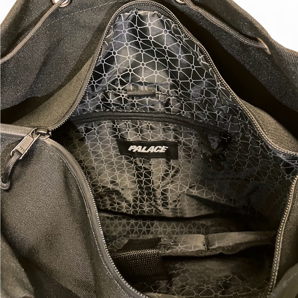 Palace skateboard rucksack backpack - Picture 4 of 5